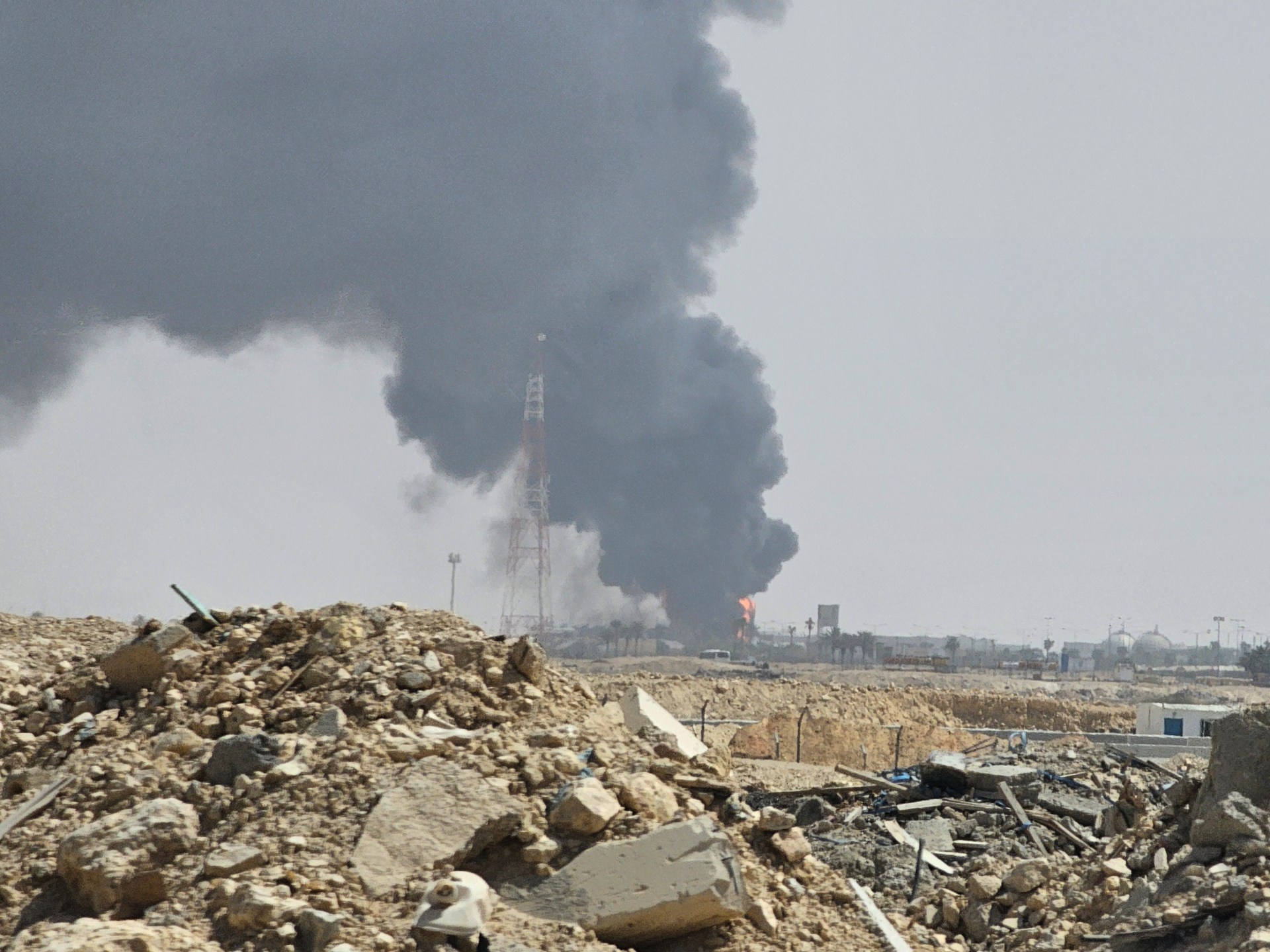 Houthi Attack on Riyadh Airport Kills 12, Injures 309; Flights Suspended
